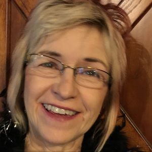 Meet your Posher, Pamela